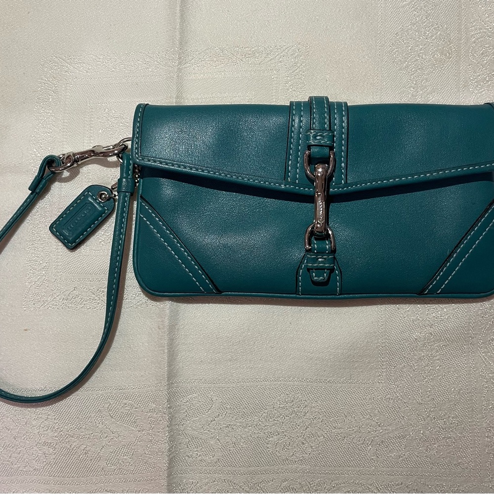 Coach Teal Leather Wristlet Clutch with Buckle Hardware – Vintage